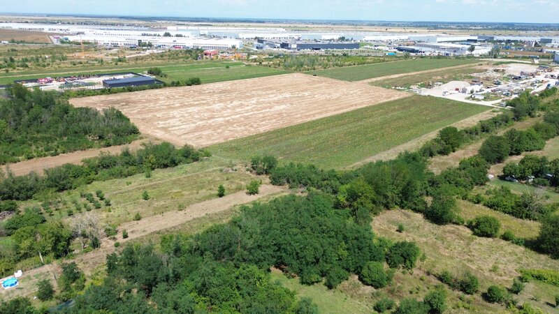 Teren Bolintin-Deal 2,5ha, deschidere 100 m, langa autostrada, acces rapid la A0