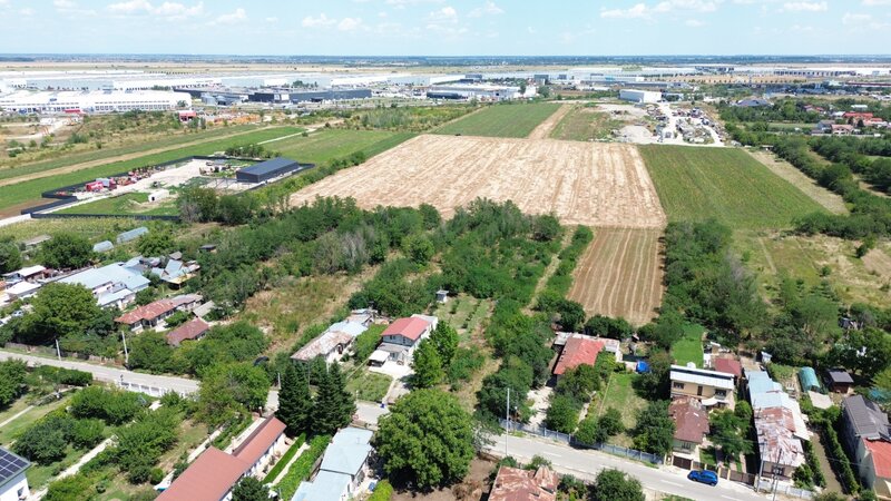 Teren Bolintin-Deal 2,5ha, deschidere 100 m, langa autostrada, acces rapid la A0
